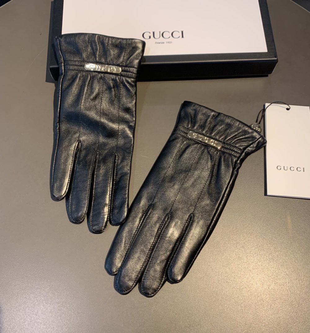 Gucci Gloves With Signature Double G Motif In Black