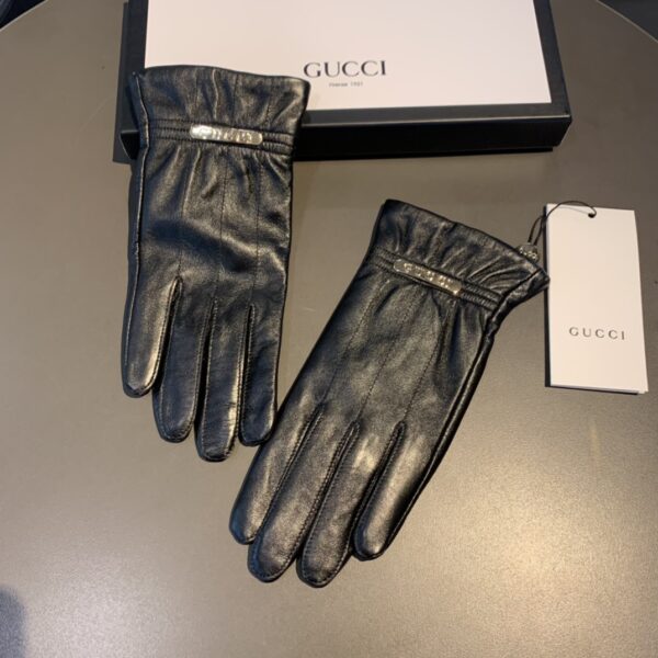 Gucci Gloves With Signature Double G Motif In Black