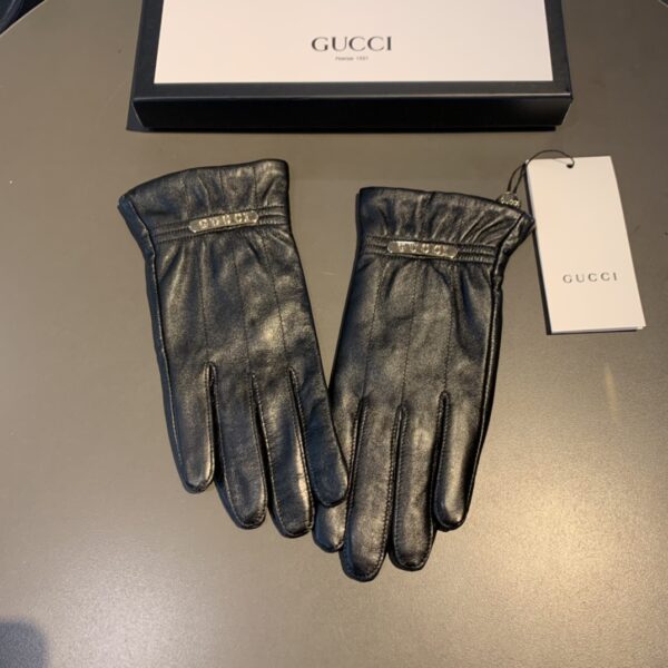 Gucci Gloves With Signature Double G Motif In Black