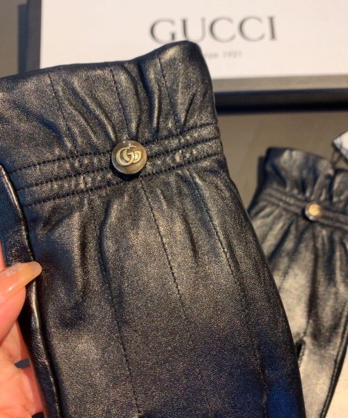 Gucci Gloves With Signature Double G Motif In Black