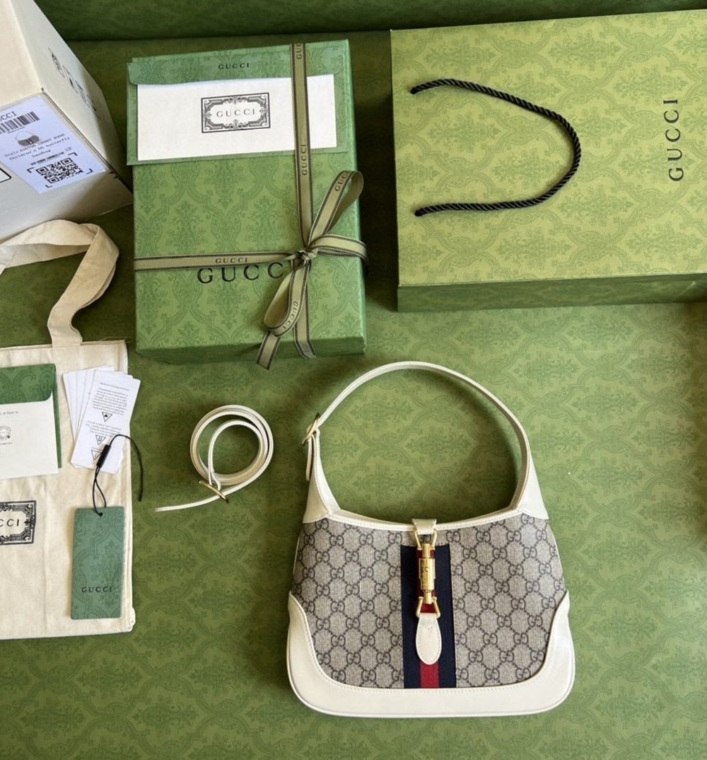 1:1 Replica Gucci Jackie 1961 Small Shoulder Bag Beige And Ebony GG Supreme Canvas For Women 11in/28cm 636706 HUHHG 9794