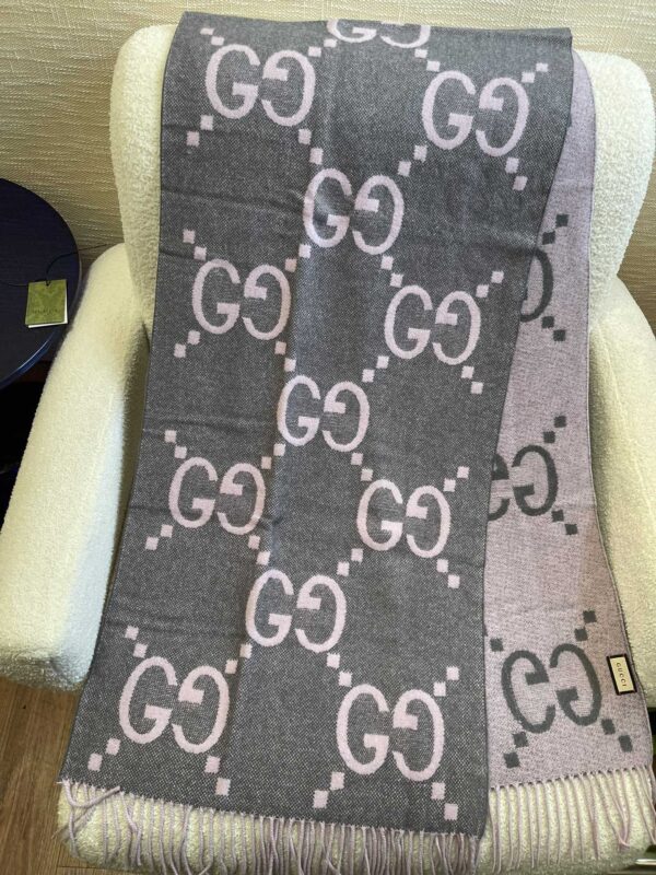 Gucci Jacquard Grey Scarf 180cm/71in 