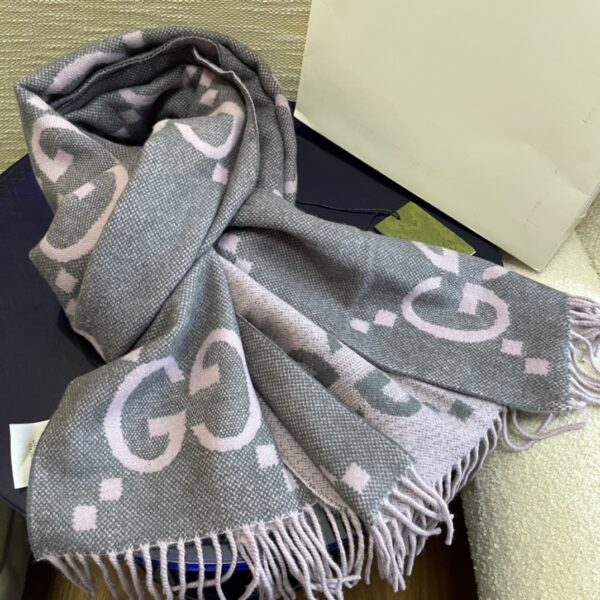 Gucci Jacquard Grey Scarf 180cm/71in