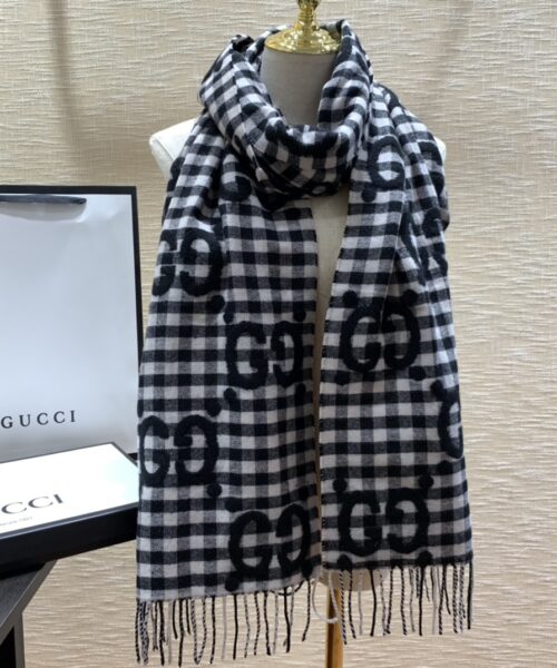 Gucci Jacquard Wool Scarf Dark Blue and Ivory Scarf 220cm/86.7in 644365 4G718 4178