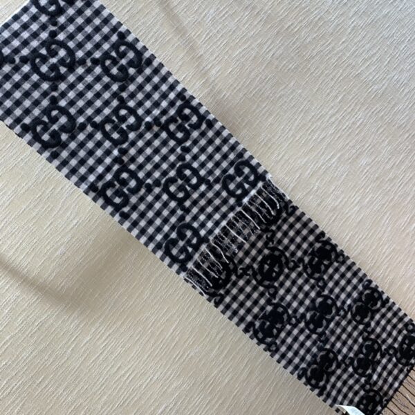 Gucci Jacquard Wool Scarf Dark Blue and Ivory Scarf 220cm/86.7in 644365 4G718 4178 