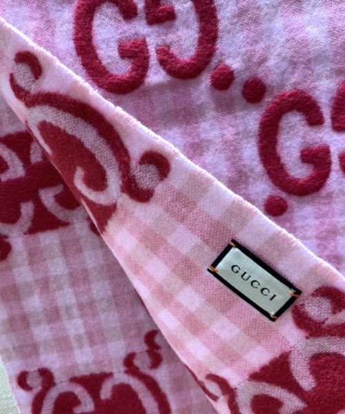Gucci Jacquard Wool Scarf Pink and Ivory Scarf 220cm/86.7in 644365 3GA69 5878 