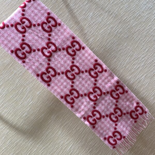 Gucci Jacquard Wool Scarf Pink and Ivory Scarf 220cm/86.7in 644365 3GA69 5878