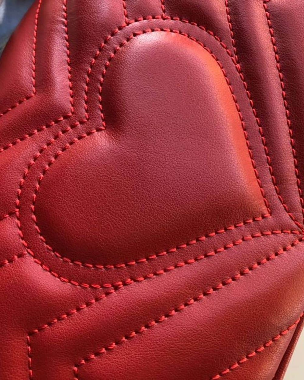 1:1 Replica Gucci Marmont Matelassé Mini Bag  Red Matelassé Chevron  For Women 8.5in/22cm GG 446744