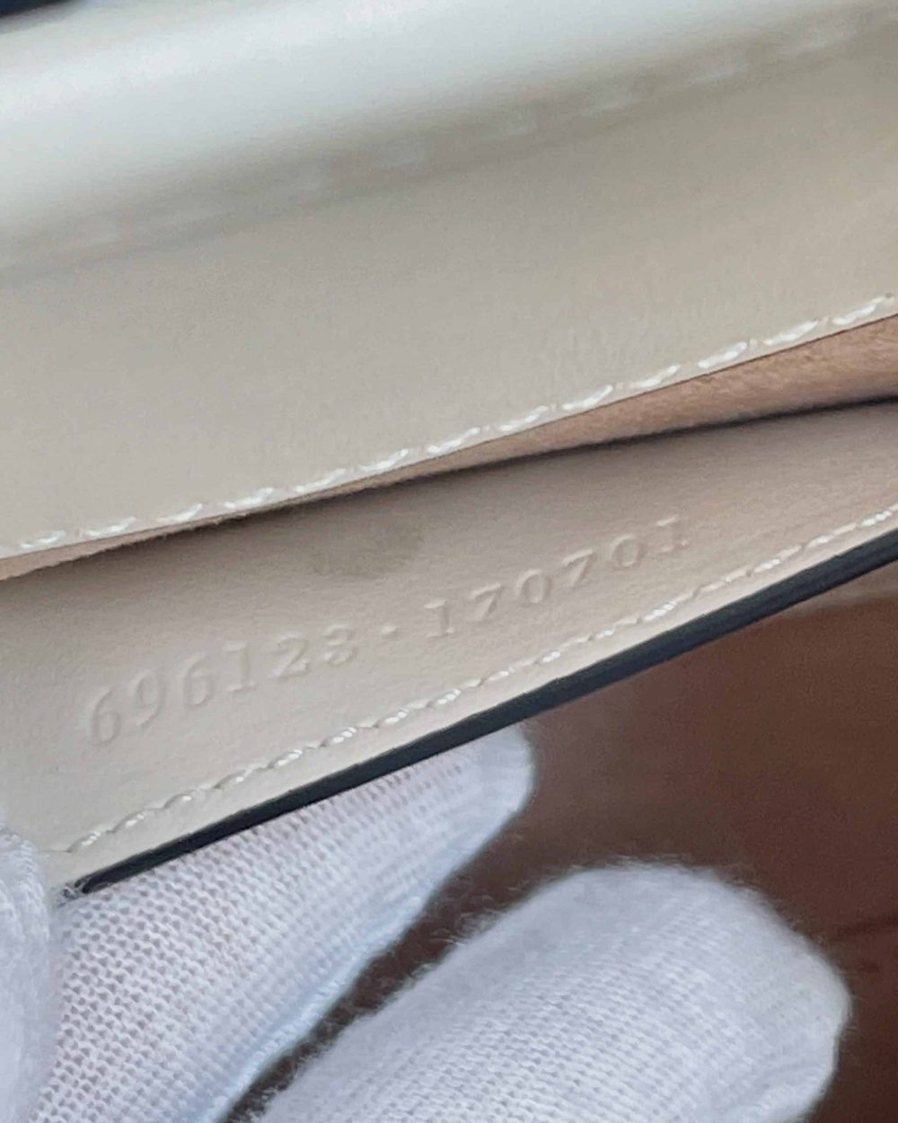 1:1 Replica Gucci Marmont Matelasse Mini Bag White For Women, Women's Bags 7.5in/19cm GG ‎696123 DTDHT 9022