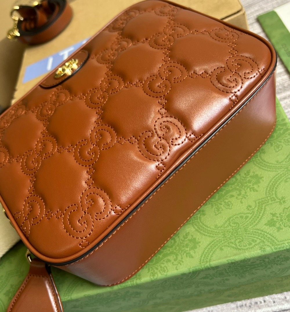 1:1 Replica Gucci Matelasse Shoulder Bag Red For Women, Women's Bags 8.5in/22cm GG 702234 UM8HG 2595