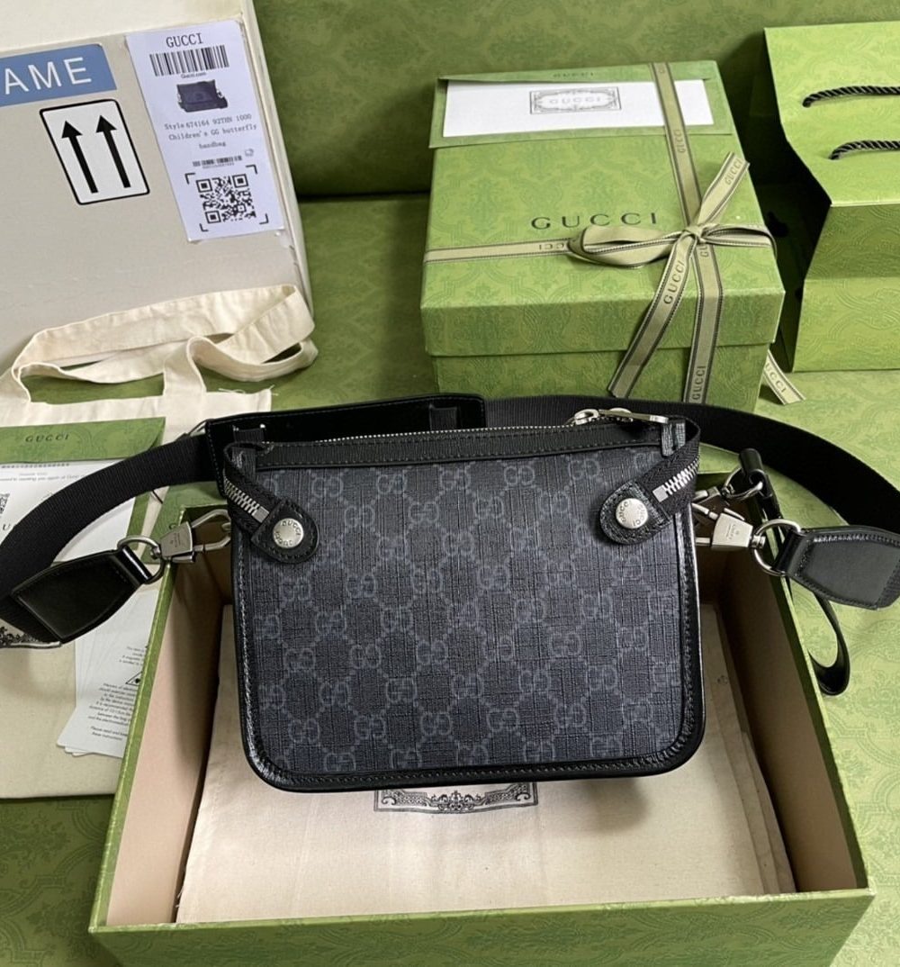 1:1 Replica Gucci Messenger Bag With Interlocking G Black Supreme Canvas For Men 8in/21cm 674164 92THN 1000
