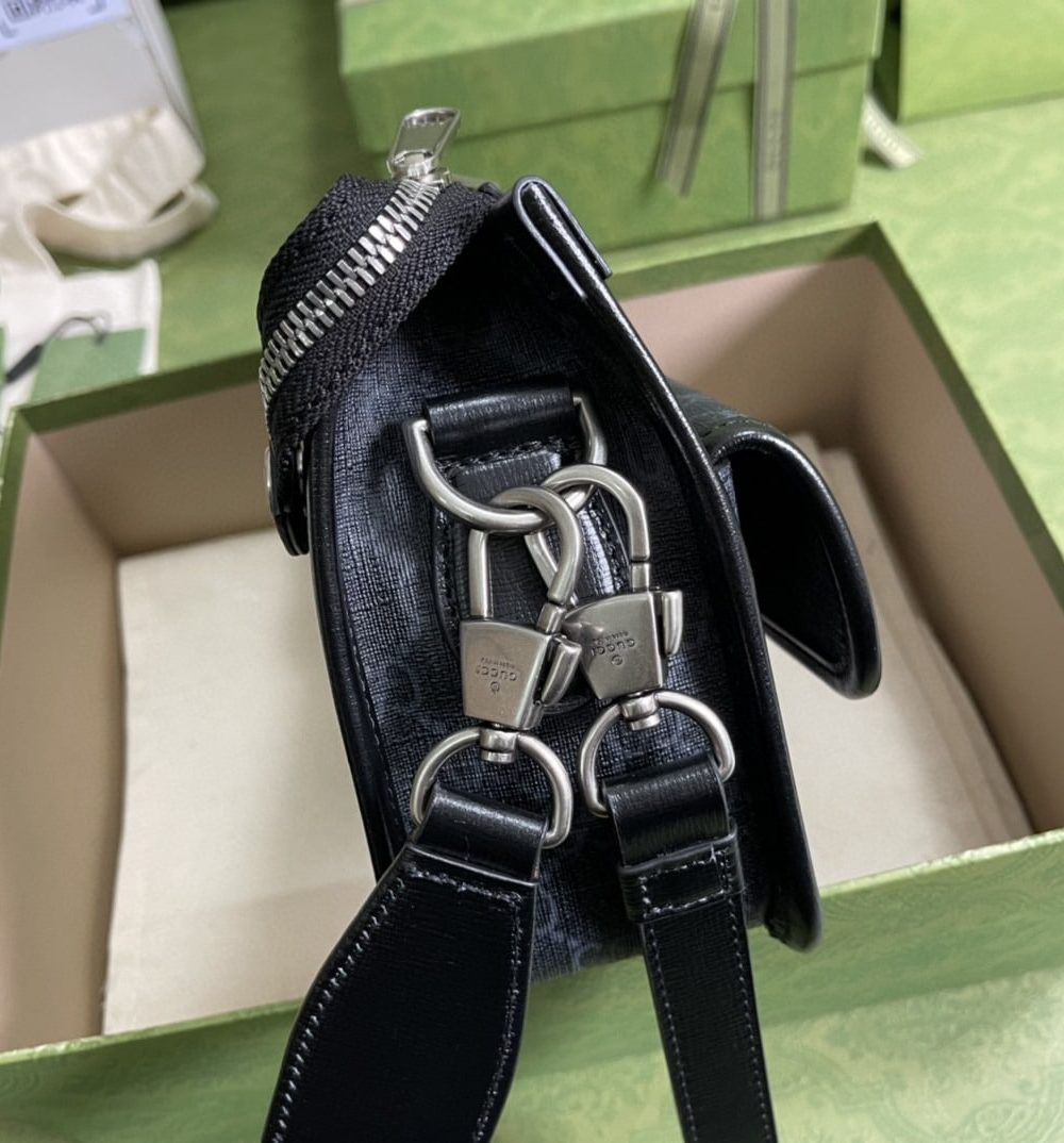 1:1 Replica Gucci Messenger Bag With Interlocking G Black Supreme Canvas For Men 8in/21cm 674164 92THN 1000