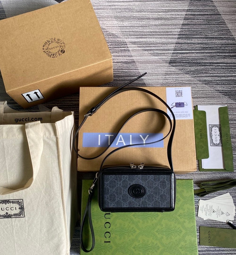 1:1 Replica Gucci Mini Bag With Interlocking G Black GG Supreme Canvas For Women 9in/23cm GG