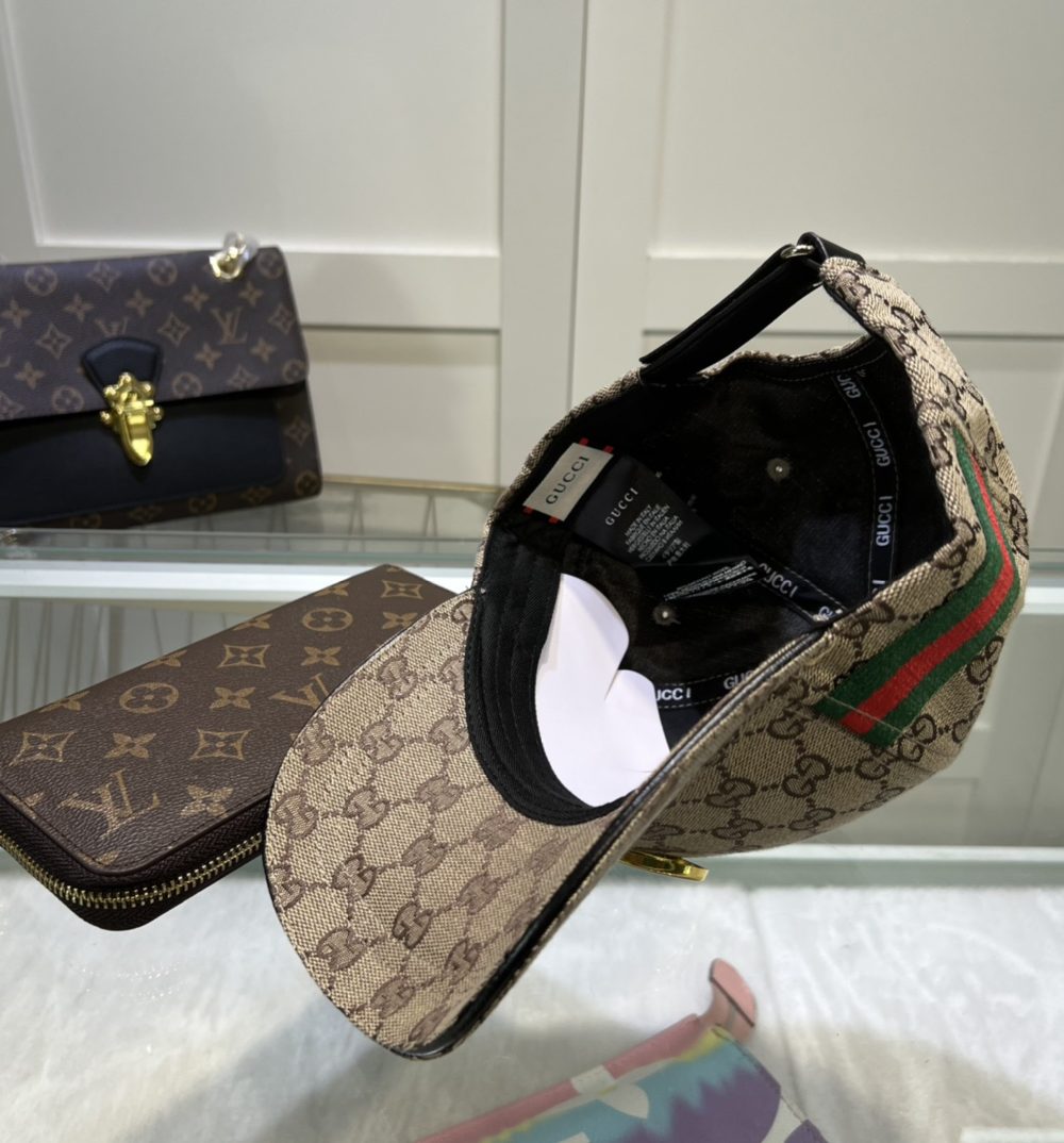 Gucci Original GG Canvas Baseball Hat With Web Beige GG Hat