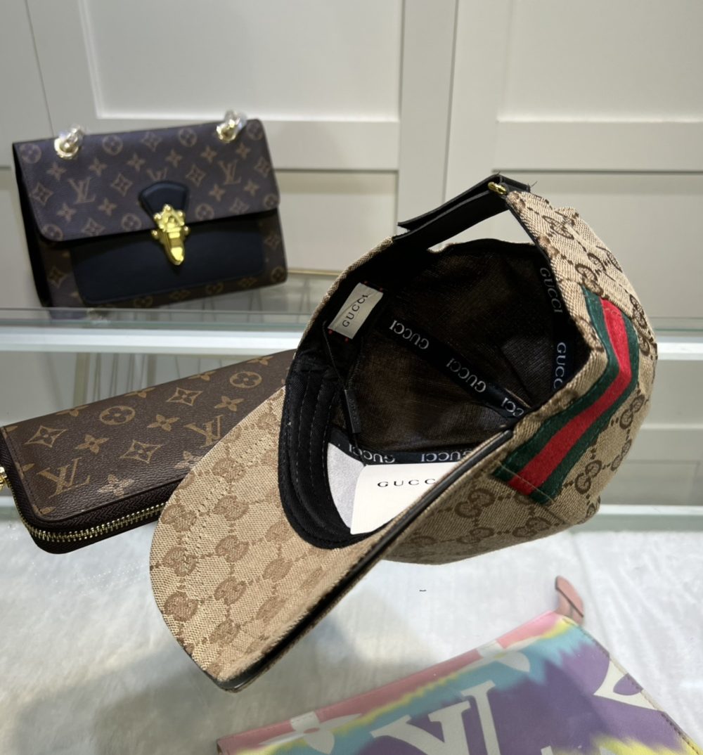 Gucci Original GG Canvas Baseball Hat With Web Beige GG Hat