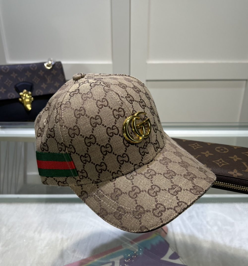 Gucci Original GG Canvas Baseball Hat With Web Beige GG Hat