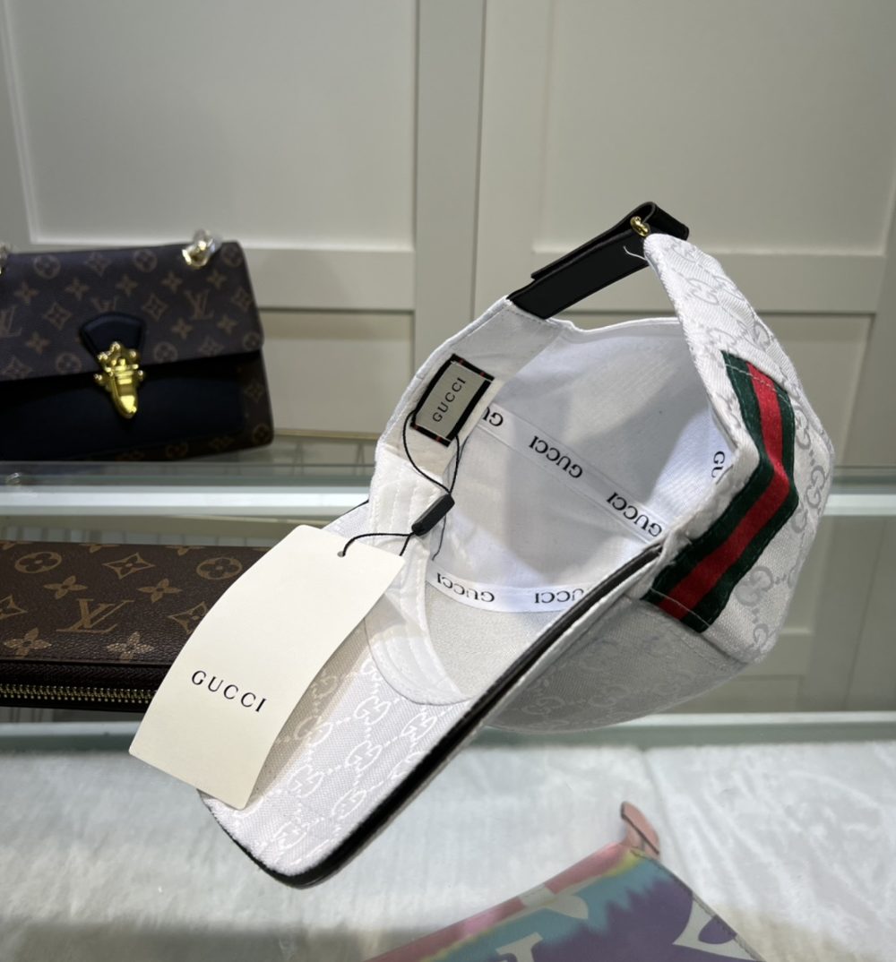 Gucci Original GG Canvas Baseball Hat With Web White GG Hat