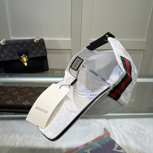 Gucci Original GG Canvas Baseball Hat With Web White GG Hat