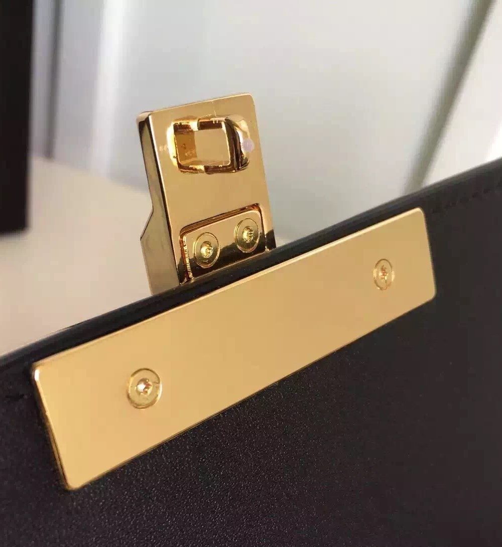 1:1 Replica Gucci Padlock Medium GG Shoulder Bag Beige/Ebony Supreme Canvas For Women, Women's Handbags, Crossbody Bags 12in/30cm GG 409486