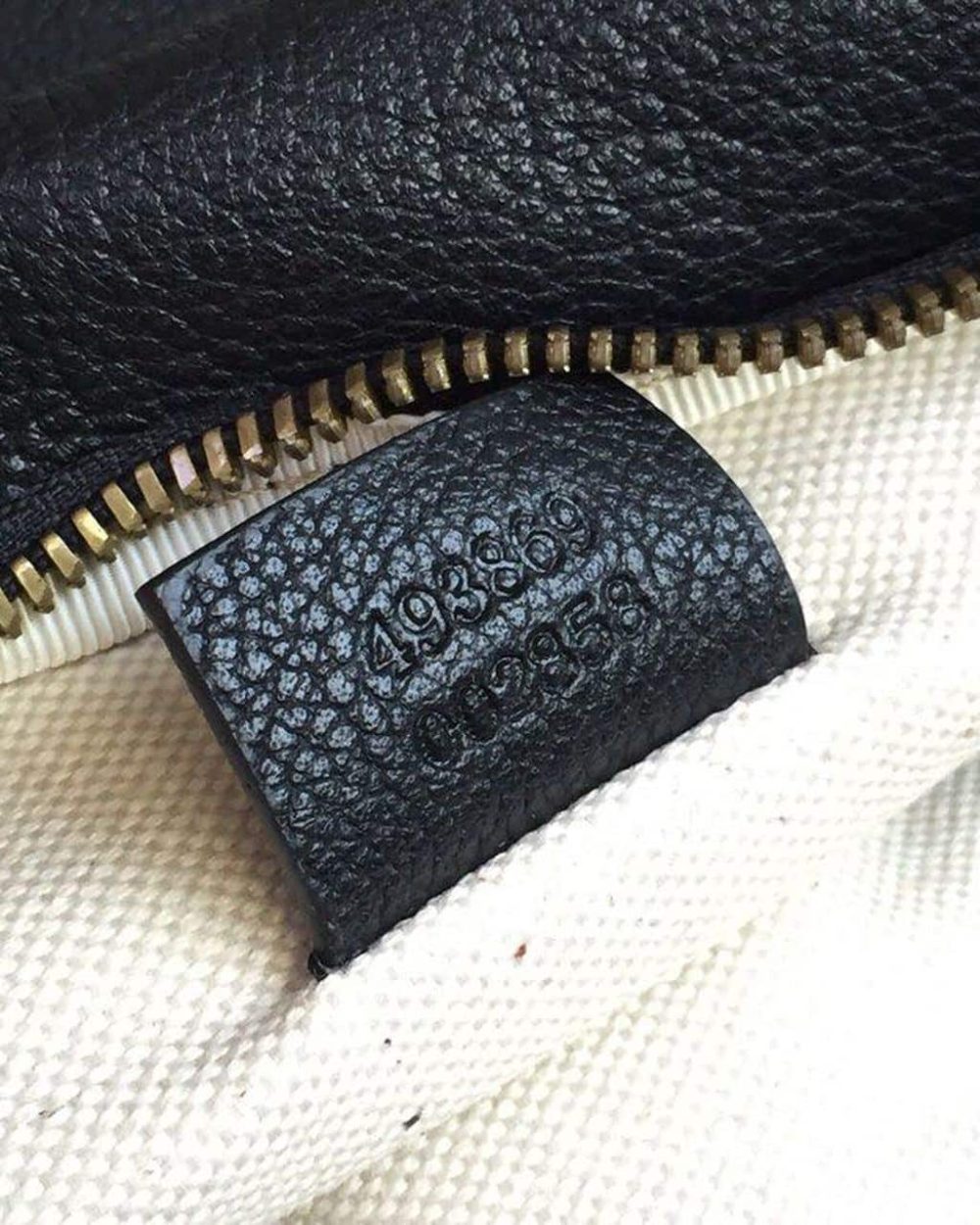 1:1 Replica Gucci Print Waist Belt Bag Black For Women And Men 15in/39cm GG 530412