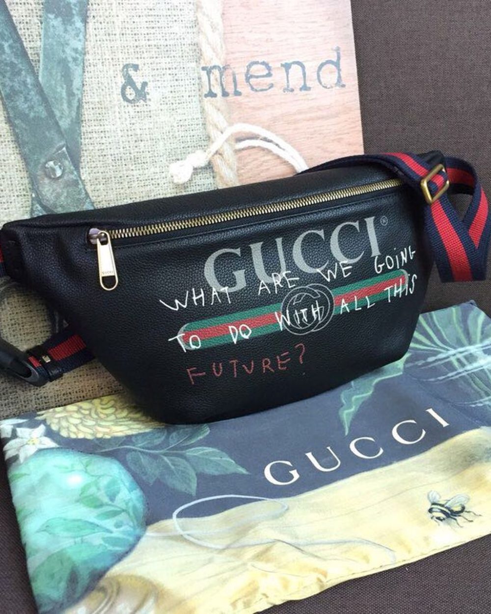 1:1 Replica Gucci Print Waist Belt Bag Black For Women And Men 15in/39cm GG 530412