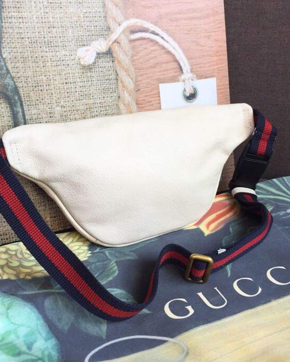 1:1 Replica Gucci Print Waist Belt Bag White For Women And Men 11in/27cm GG 527792