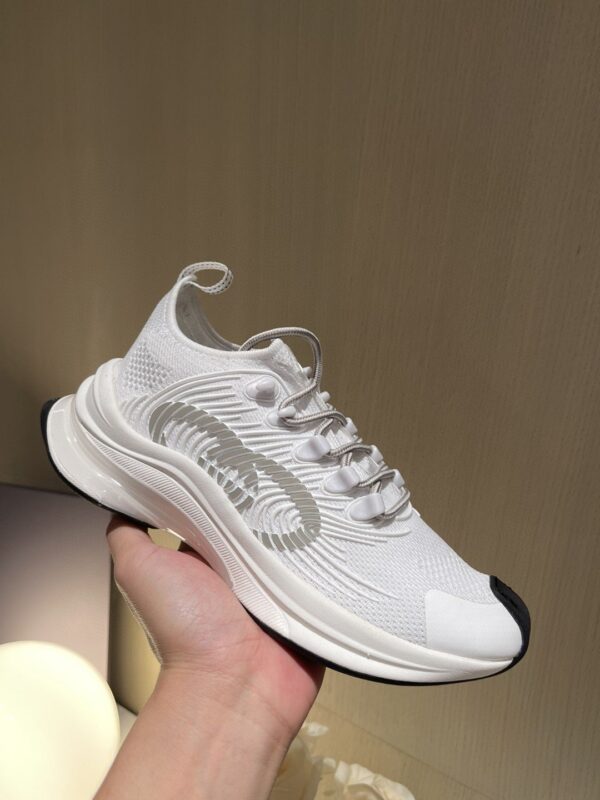 Gucci Run Women's Sneaker White For Women ‎‎‎680893 USM10 8475