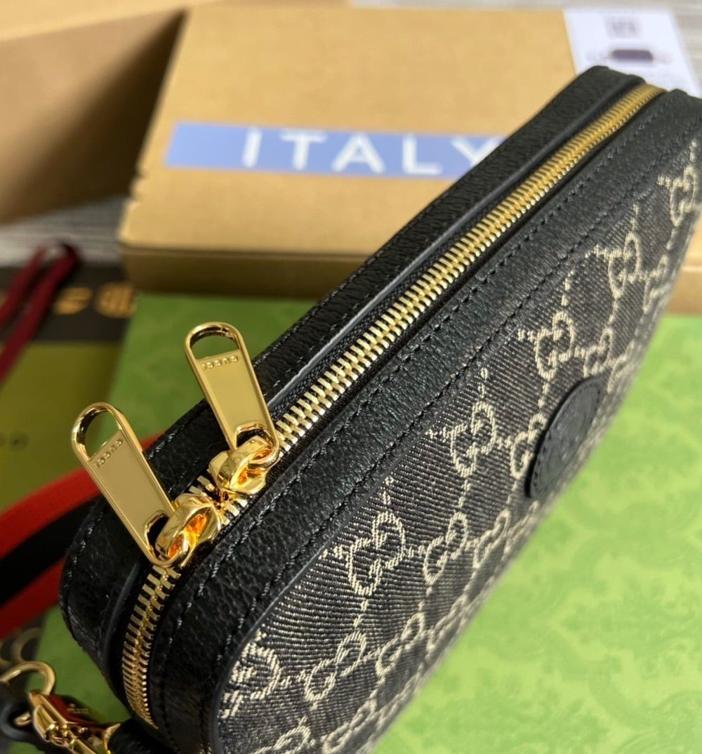 1:1 Replica Gucci Shoulder Bag With Interlocking G Black And White GG Supreme Canvas For Women  9.6in/24.5cm GG