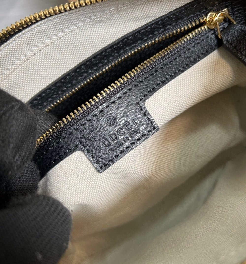 1:1 Replica Gucci Shoulder Bag With Interlocking G Black And White GG Supreme Canvas For Women  9.6in/24.5cm GG