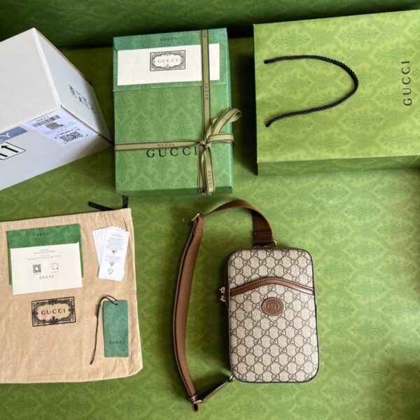 1:1 Replica Gucci Sling Backpack With Interlocking G Beige And Ebony GG Supreme Canvas For Men 9.4in/24cm GG 696016 92THG 8563