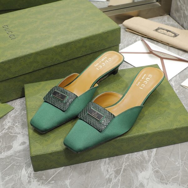 Gucci Slipper Sandals Green For Women GG