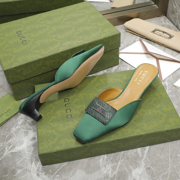Gucci Slipper Sandals Green For Women GG