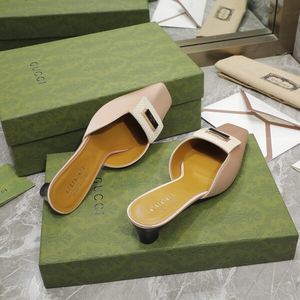 Gucci Slipper Sandals Pink For Women GG