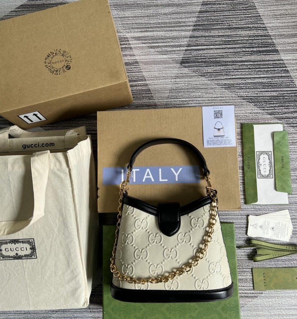1:1 Replica Gucci Small GG Shoulder Bag White Debossed For Women 9.8in/25cm 675788 GG UD9AX 9099