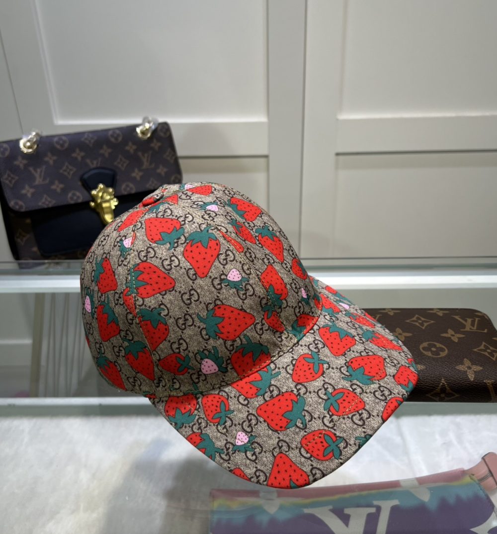 Gucci Strawberry Supreme Baseball Hat Grey GG Hat