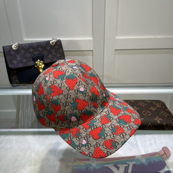 Gucci Strawberry Supreme Baseball Hat Grey GG Hat