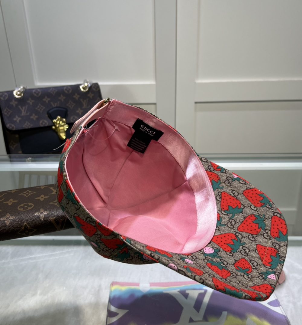 Gucci Strawberry Supreme Baseball Hat Grey GG Hat