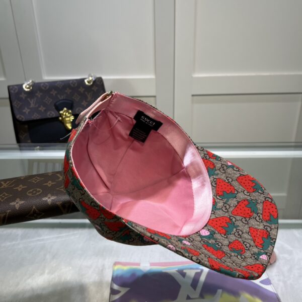 Gucci Strawberry Supreme Baseball Hat Grey GG Hat