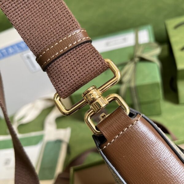 1:1 Replica Gucci Supreme Messenger Bag Beige And Ebony GG Supreme Canvas For Women 9.3in/23.5cm GG 681021 92THG 8563