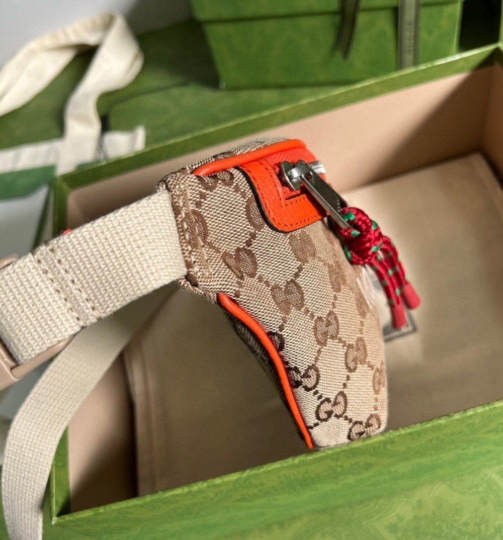 1:1 Replica Gucci The North Face x Gucci Belt Bag Beige And Ebony Original GG Canvas For Women 8.7in/22cm 650299 GY5UN 8895