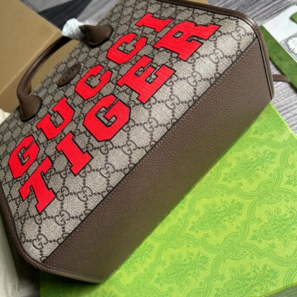 1:1 Replica Gucci Tiger GG Medium Tote Bag Beige And Ebony GG Supreme Canvas Brown For Women 14.8in/37.6cm GG 687827 US7EC 9396