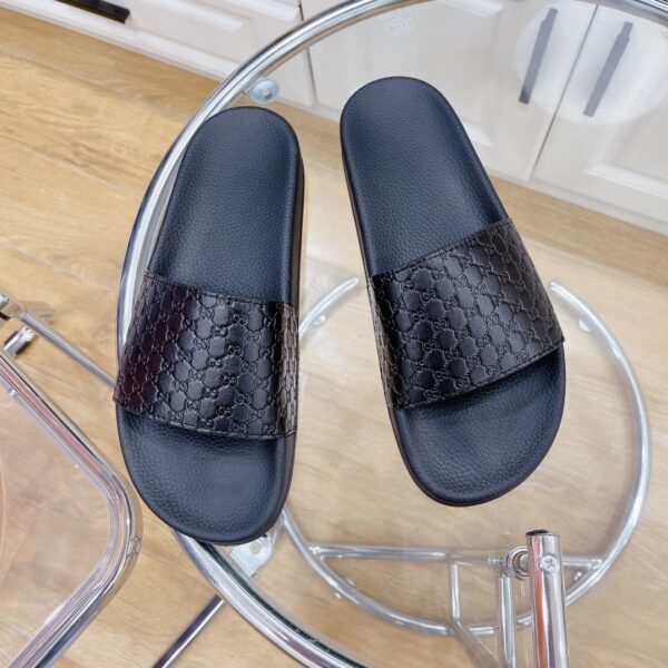 Gucci Women's Embossed GG Slide Sandal Black For Women 407345