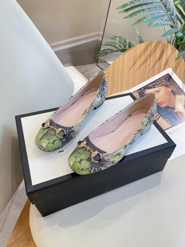 Gucci Women's Flower Ballet Flat With Horsebit Grey For Women GG