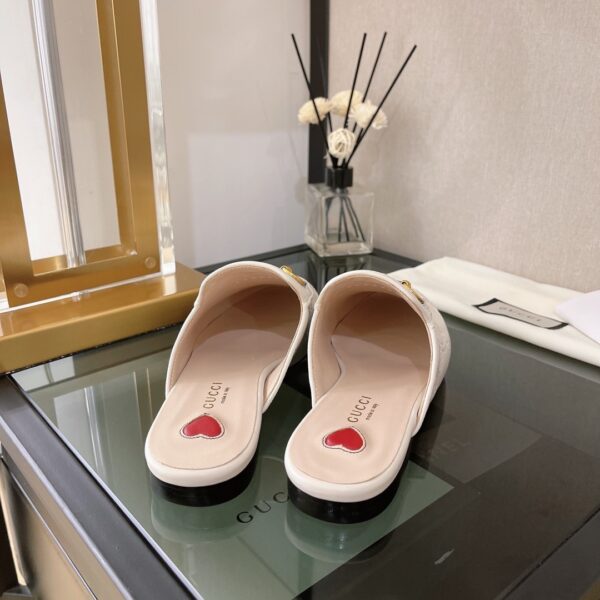 Gucci Women's GG Matelasse Princetown Slipper White For Women GG 699901 BKO60 9124