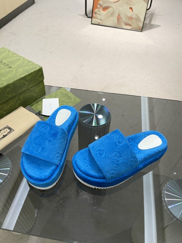 Gucci Women's GG Platform Sandal Blue For Women GG