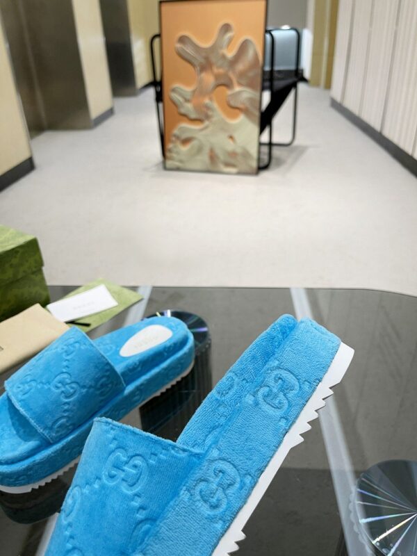 Gucci Women's GG Platform Sandal Blue For Women GG