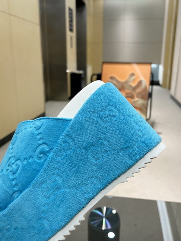 Gucci Women's GG Platform Sandal Light Blue For Women GG
