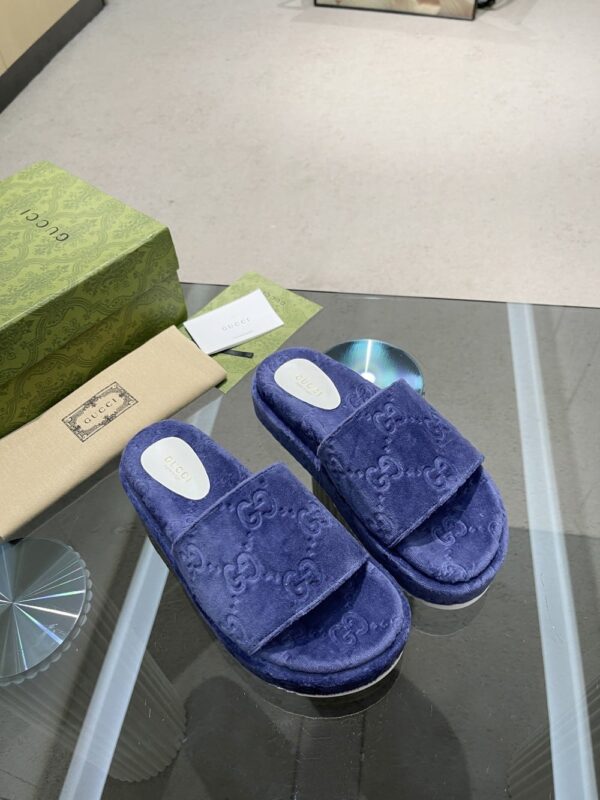 Gucci Women's GG Platform Sandal Purple For Women GG