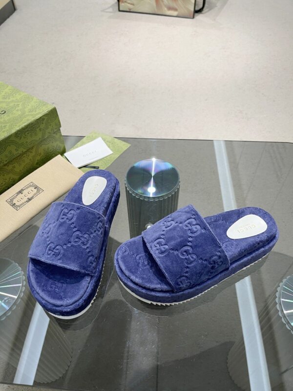 Gucci Women's GG Platform Sandal Purple For Women GG