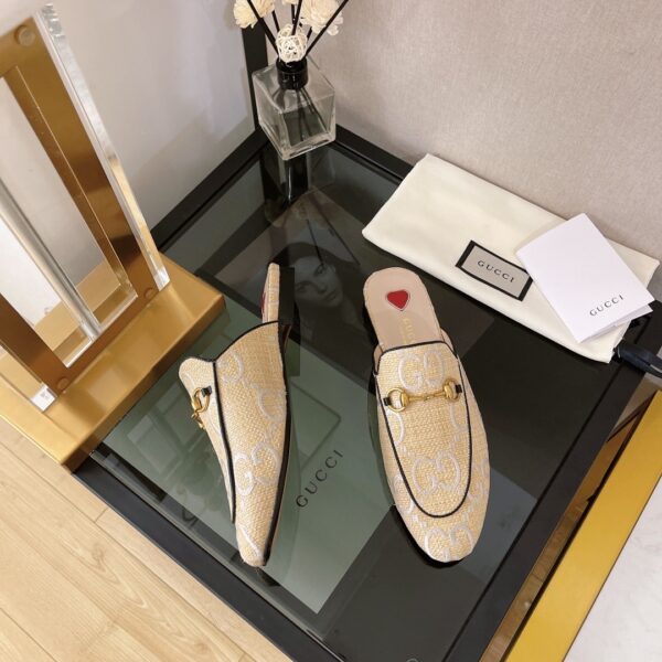 Gucci Women's GG Princetown Slipper Beige For Women GG ‎475094 UWB50 9676